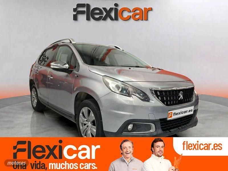 Usado Peugeot 2008 Style 100 CV (73 kW) 2017 Gris SUV