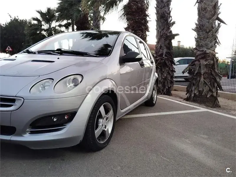 Usado Smart ForFour Passion 109 CV (80 kW) 2006 Gris / plata Utilitario