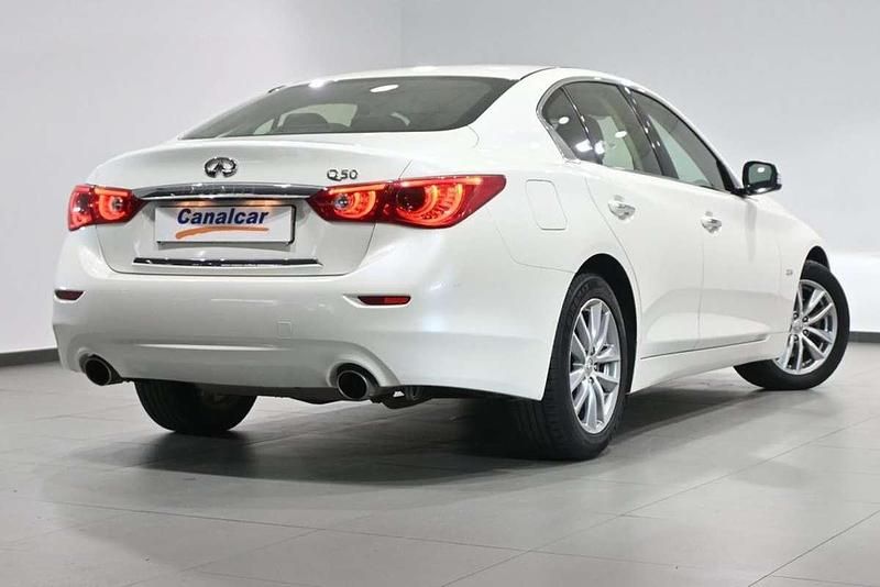 Usado Infiniti Q50 170 CV (125 kW) 2016 Blanco Berlina