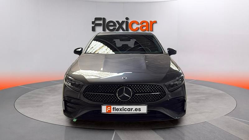 Usado Mercedes A200 150 CV (110 kW) 2024 Gris Berlina