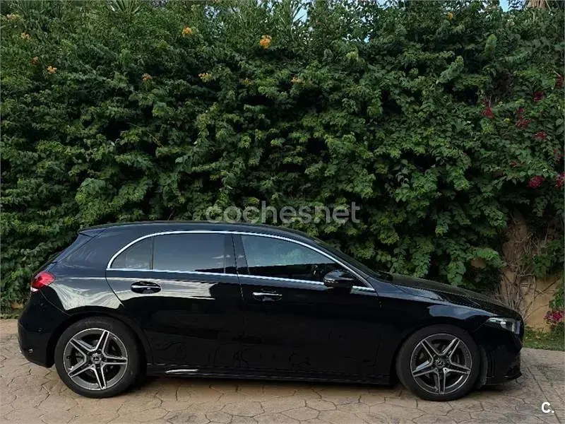 Usado Mercedes A180 116 CV (85 kW) 2020 Negro Berlina