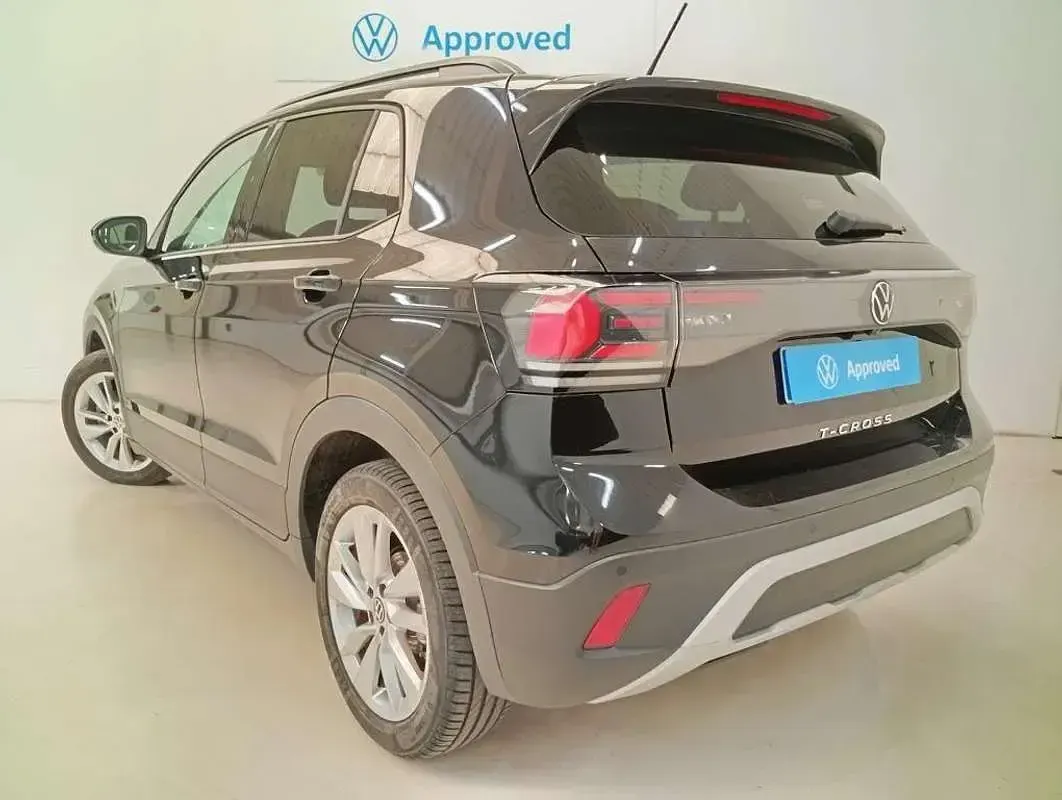 Usado VW T-Cross Life 116 CV (85 kW) 2025 Negro SUV