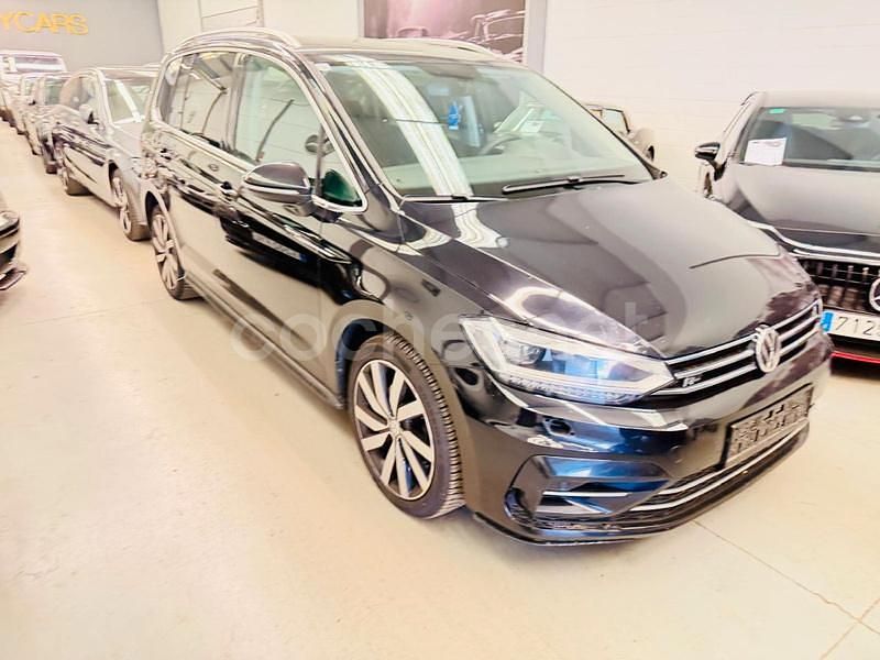 Negro Usado 2016 VW Touran Sportline Monovolumen | 18.990 € (Un poco caro) - Imagen 1/4