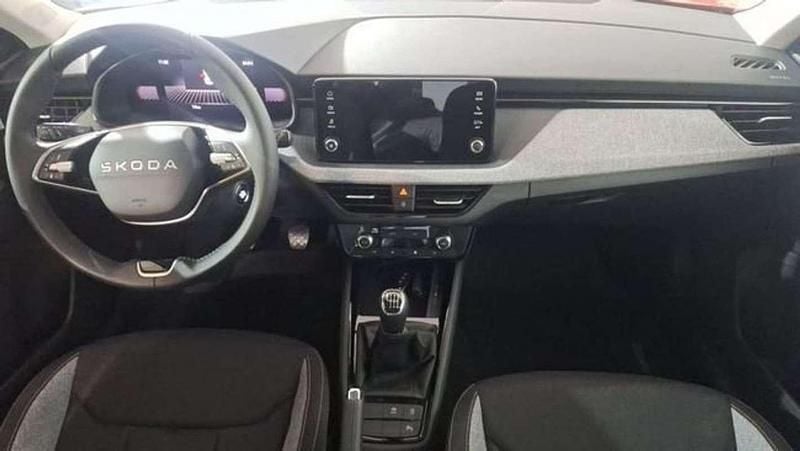 Usado Skoda Kamiq Selection 116 CV (85 kW) 2025 Rojo SUV