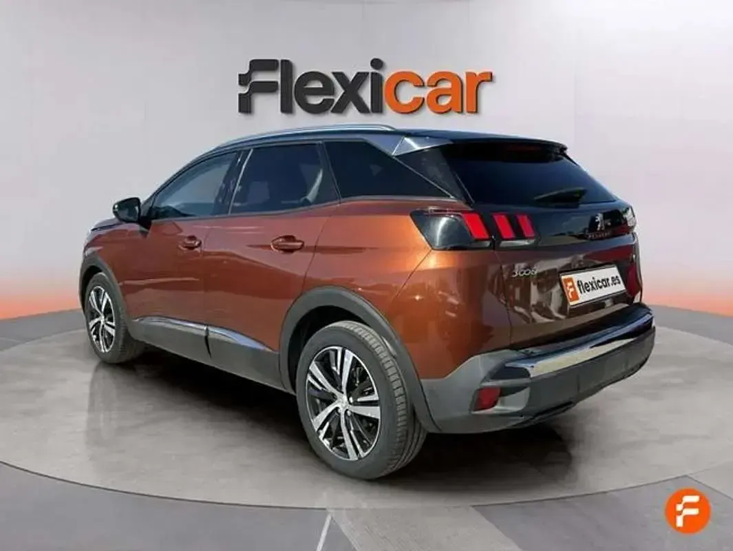 Usado Peugeot 3008 Allure 131 CV (96 kW) 2021 Naranja SUV