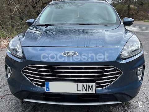 Usado Ford Kuga Titanium 120 CV (88 kW) 2021 Gris / plata SUV