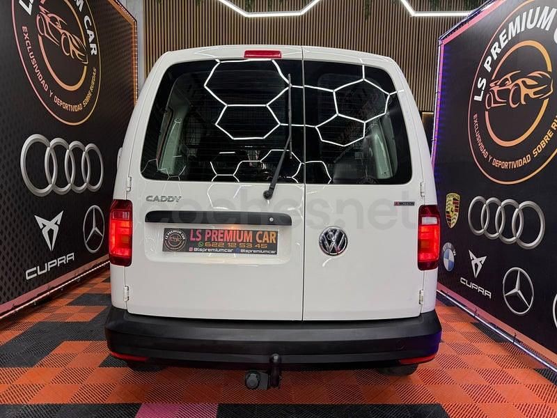 Usado VW Caddy Maxi 122 CV (89 kW) 2020 Blanco Monovolumen
