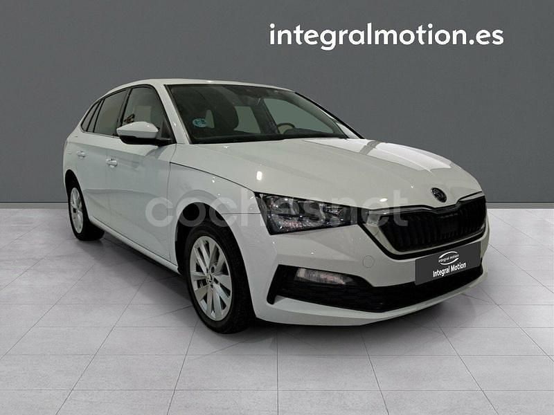Usado Skoda 110 R Ambition 110 CV (80 kW) 2023 Blanco Berlina