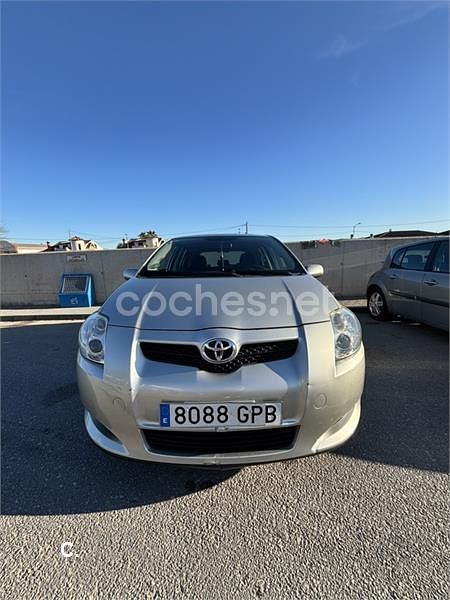Usado Toyota Auris Active 126 CV (92 kW) 2009 Gris / plata Utilitario