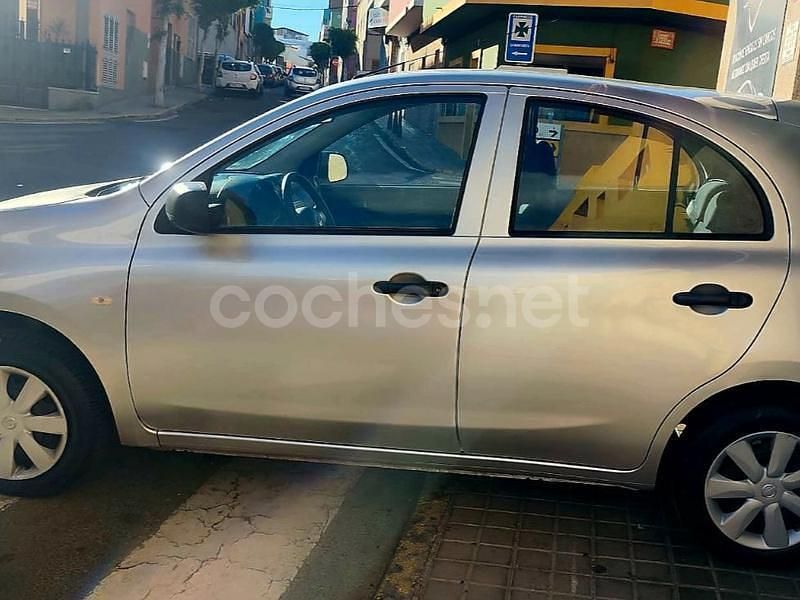Usado Nissan Micra Acenta 80 CV (58 kW) 2011 Gris / plata Utilitario