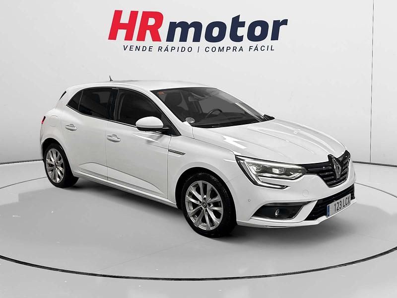 Usado Renault Mégane IV Zen 140 CV (102 kW) 2019 Negro Utilitario