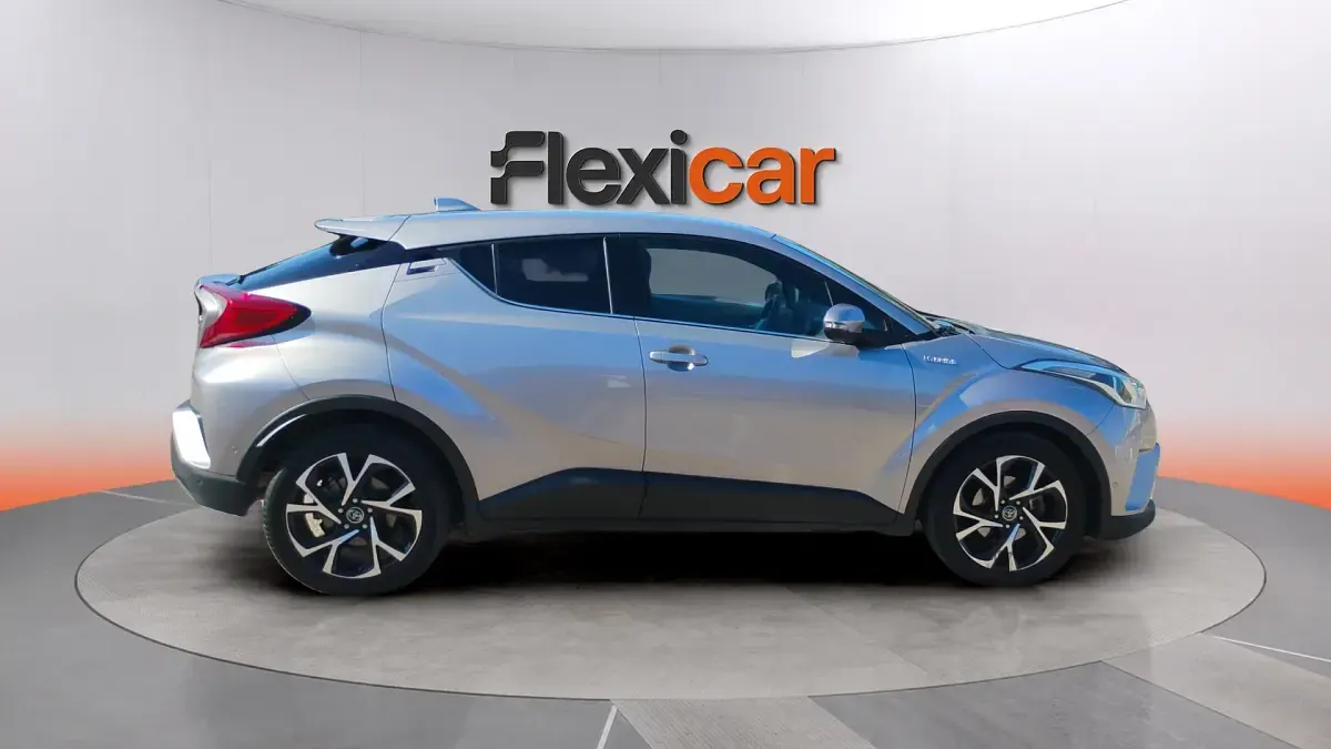 Usado Toyota C-HR Advance 122 CV (89 kW) 2019 Gris SUV