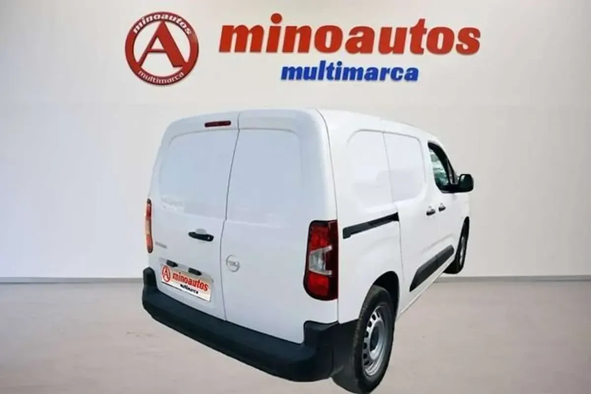 Usado Citroën e-Berlingo 100 kW (136 CV) 2023 Blanco Monovolumen