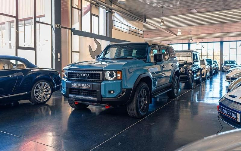 Azul Usado 2024 Toyota Land Cruiser Edition SUV | 96.000 € - Imagen 1/4