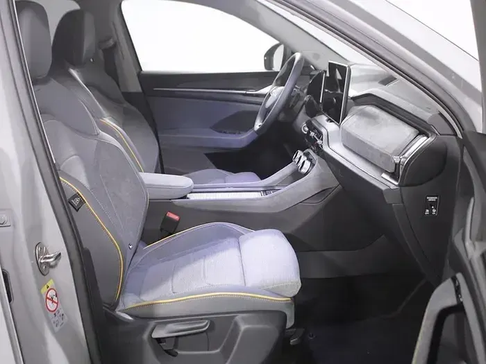 Usado Skoda Kodiaq 150 CV (110 kW) 2026 Gris SUV