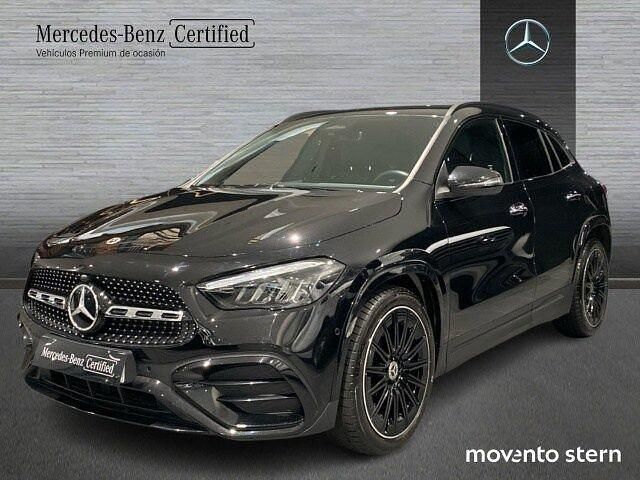 Usado Mercedes GLA200 AMG line 163 CV (119 kW) 2025 Negro SUV