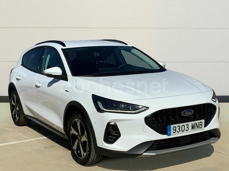 Blanco Usado 2024 Ford Focus Active Berlina | 21.900 € (Precio justo) - Imagen 1/4