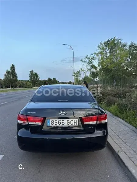 Usado Hyundai Sonata Comfort 140 CV (102 kW) 2008 Azul Berlina