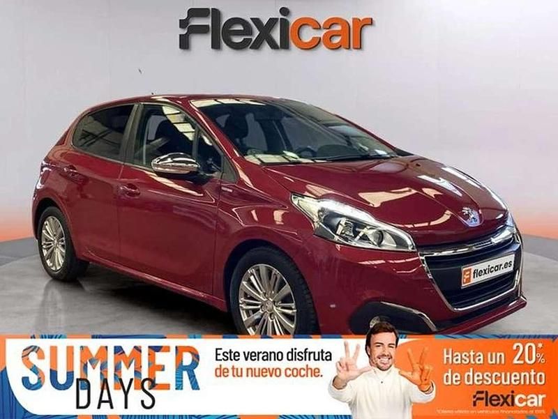 Rojo Usado 2018 Peugeot 208 Style Utilitario | 9390 € (Precio justo) - Imagen 1/4
