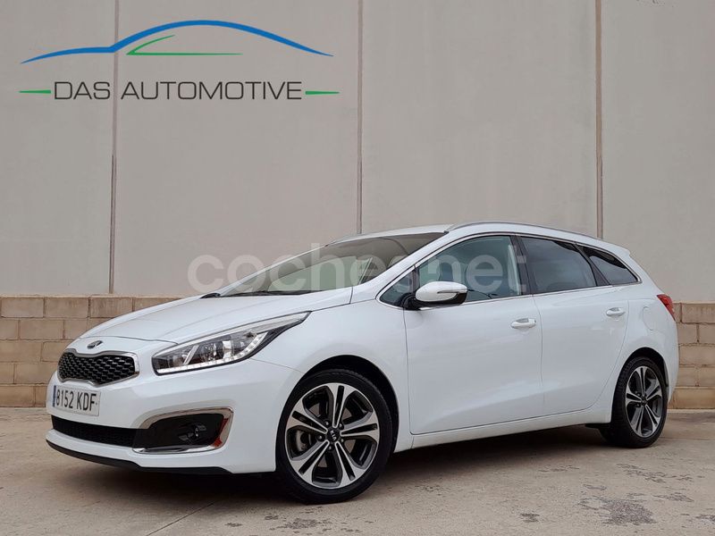 Blanco Usado 2017 Kia Ceed Sportswagon Familiar | 15.980 € (Un poco caro) - Imagen 1/4
