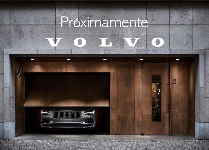 Blanco Usado 2020 Volvo XC40 Business Edition SUV | 27.990 € (Un poco caro) - Imagen 1/3