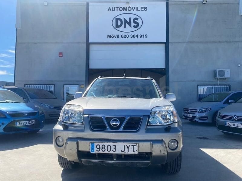 Usado Nissan X-Trail Comfort 136 CV (100 kW) 2005 Gris / plata SUV