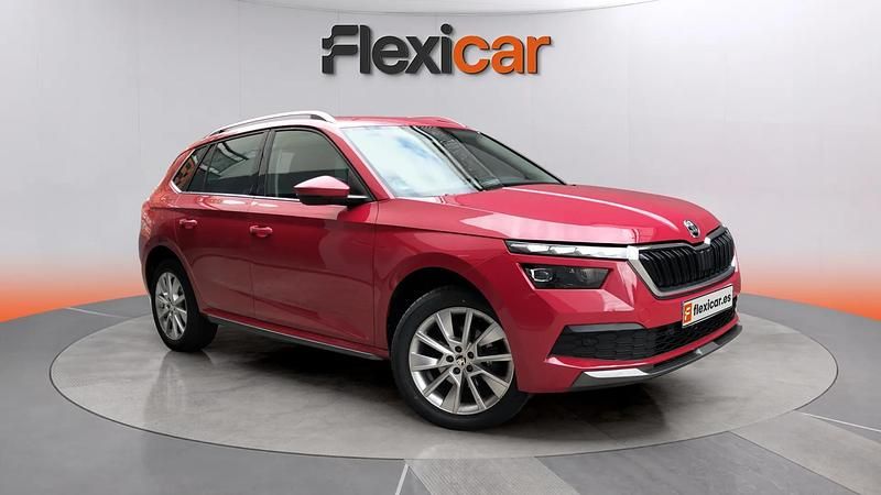 Usado Skoda Kamiq Ambition 110 CV (80 kW) 2022 Rojo SUV