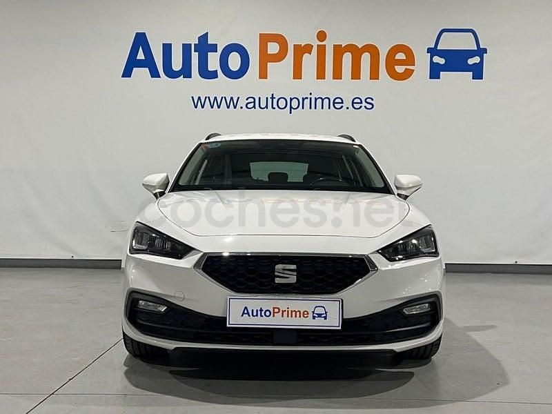 Usado Seat Leon Style 115 CV (84 kW) 2021 Blanco Familiar