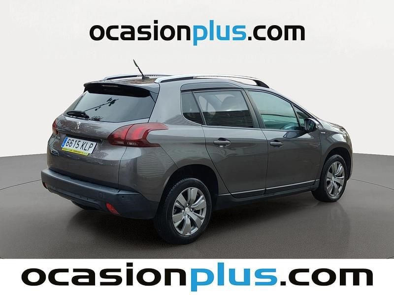 Usado Peugeot 2008 Style 100 CV (73 kW) 2018 Gris SUV