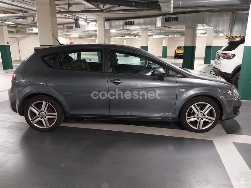 Usado Seat Leon Copa 105 CV (77 kW) 2012 Gris / plata Berlina