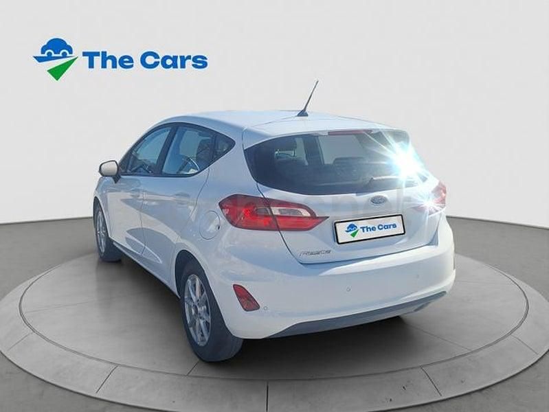 Usado Ford Fiesta Trend 86 CV (63 kW) 2018 Blanco Utilitario