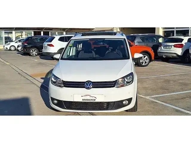 Begagnad VW Touran Edition 105 HK (77 kW) 2013 Vit Minibuss