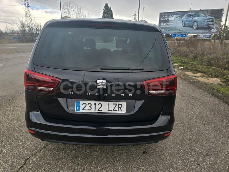 Usado Seat Alhambra Style 150 CV (110 kW) 2022 Negro Monovolumen