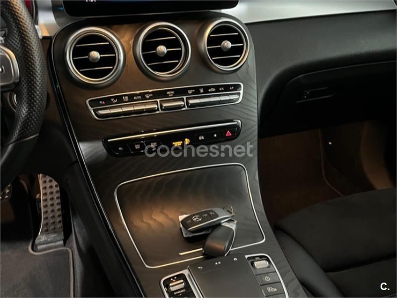 Azul Usado 2021 Mercedes GLC300e Coupe | 46.900 € (Buen precio) - Imagen 1/4