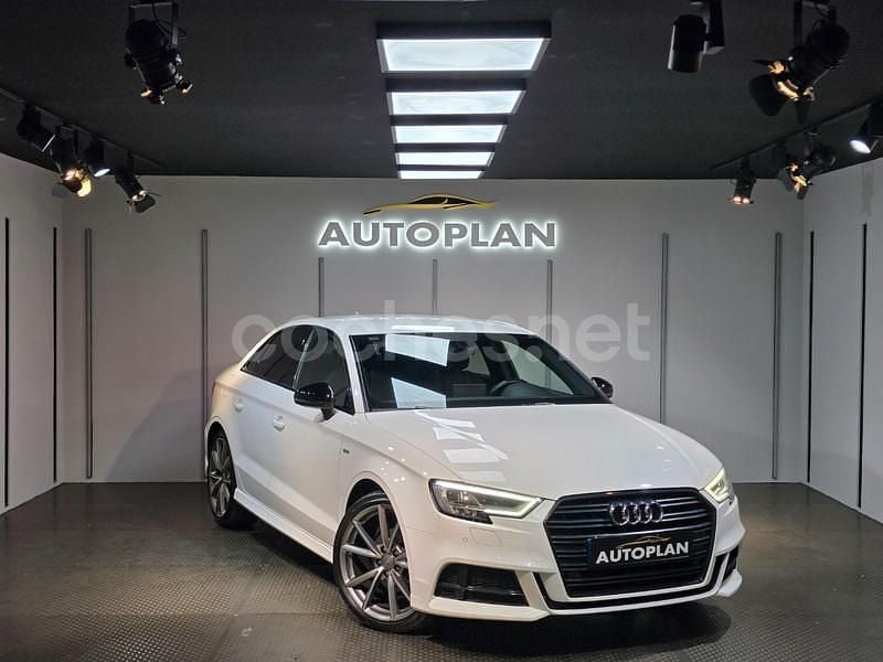 Usado Audi A3 S-Line 150 CV (110 kW) 2018 Blanco Berlina