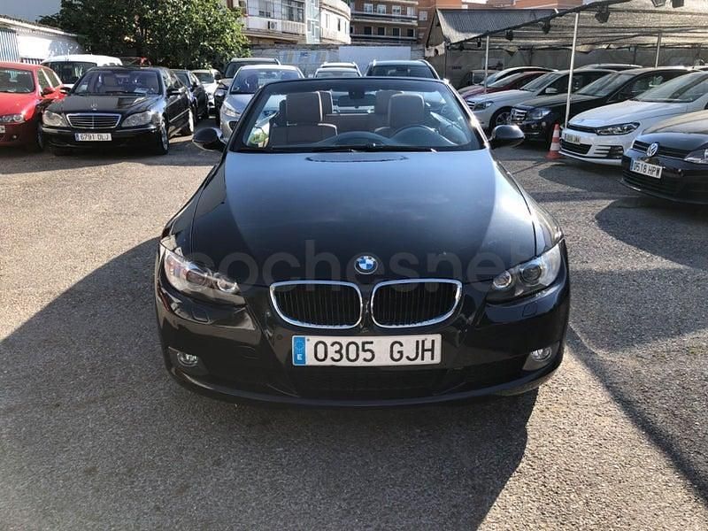 Usado BMW 320 Cabriolet 177 CV (130 kW) 2008 Negro Descapotable
