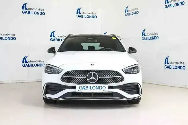Usado Mercedes C300e 313 CV (230 kW) 2022 Blanco Familiar