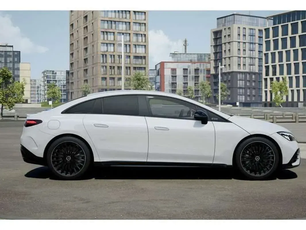 Usado Mercedes EQE350 AMG 216 kW (295 CV) 2025 Blanco Berlina