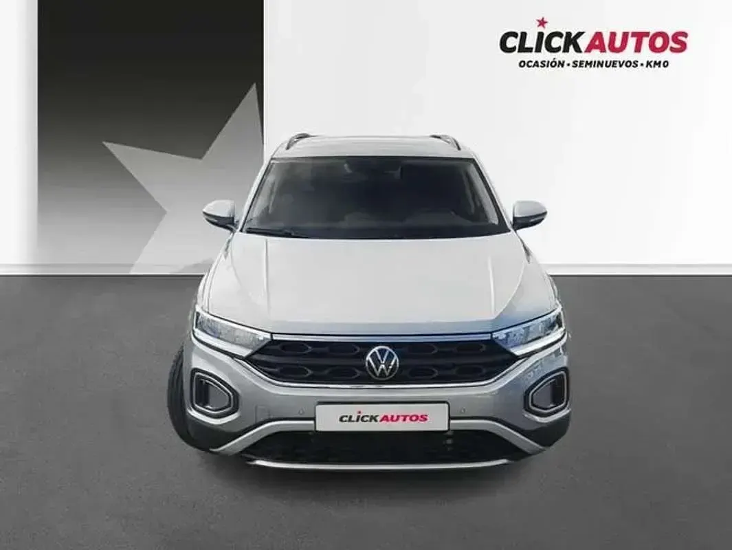 Usado VW T-Roc 116 CV (85 kW) 2025 Plateado SUV
