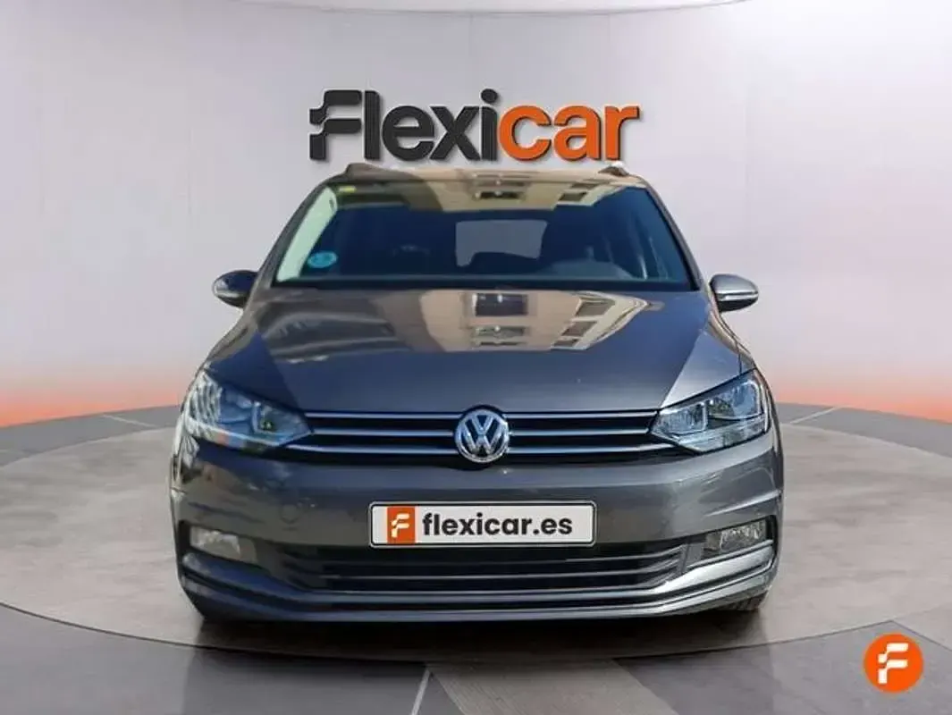 Używany VW Touran Advance 150 KM (110 kW) 2020 Szary Minivan