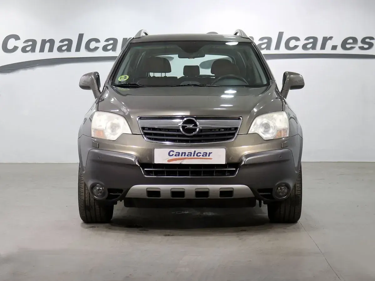 Usado Opel Antara Cosmo 150 CV (110 kW) 2007 Marrón SUV
