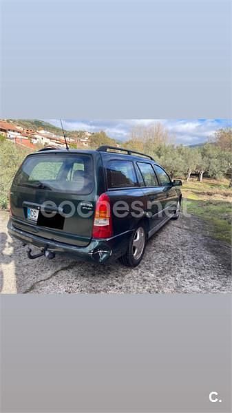 Usado Opel Astra Comfort 100 CV (73 kW) 2000 Verde Familiar