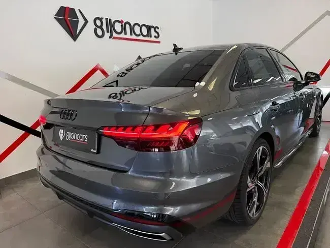 Usado Audi A4 S-Line 163 CV (119 kW) 2024 Gris Berlina