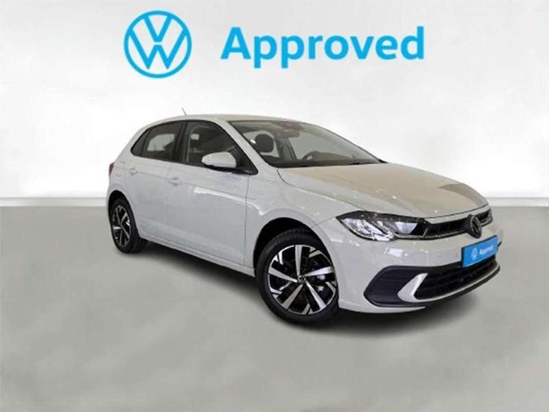 Usado VW Polo 95 CV (69 kW) 2025 Gris Utilitario