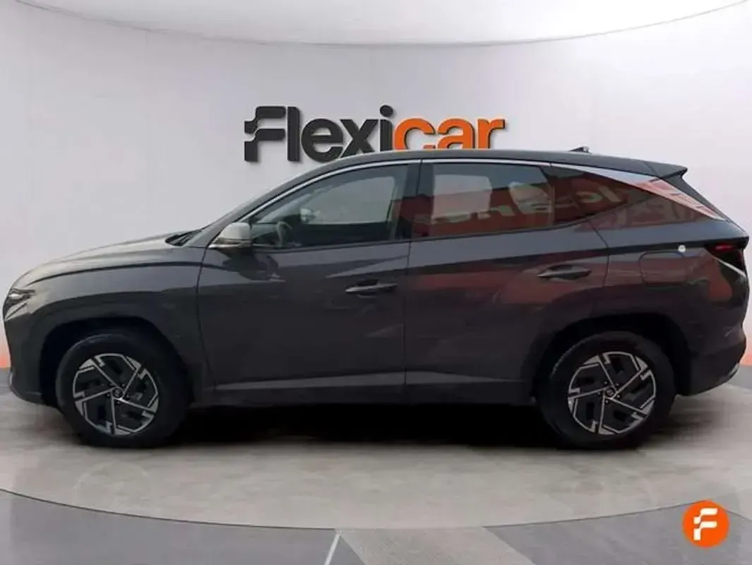 Usado Hyundai Tucson 160 CV (117 kW) 2025 Gris SUV