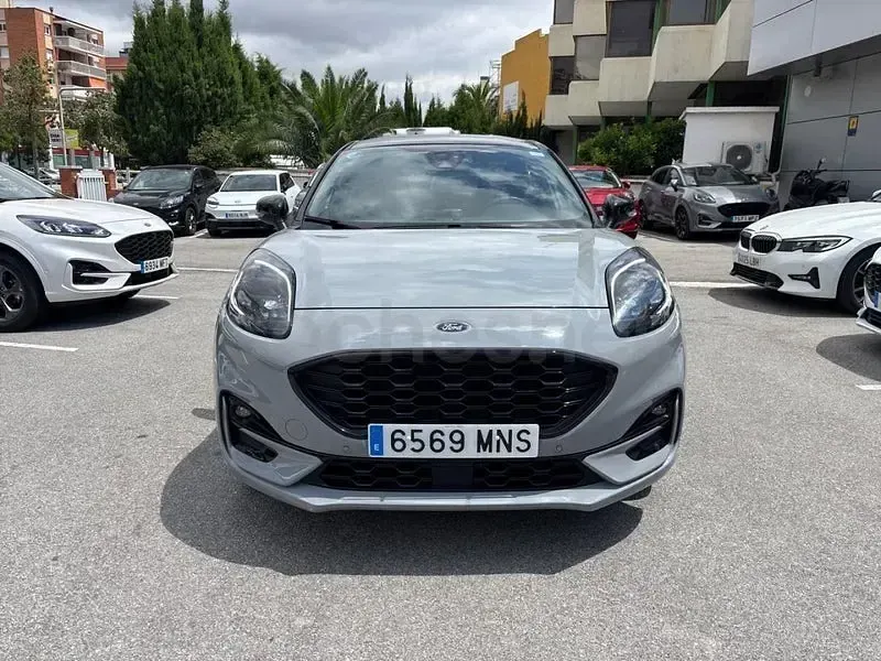 Usado Ford Puma ST-Line X 155 CV (114 kW) 2024 Gris / plata SUV