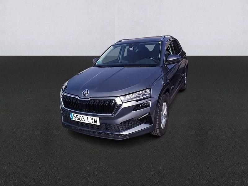 Gris Usado 2022 Skoda Karoq Ambition SUV | 22.600 € (Buen precio) - Imagen 1/4