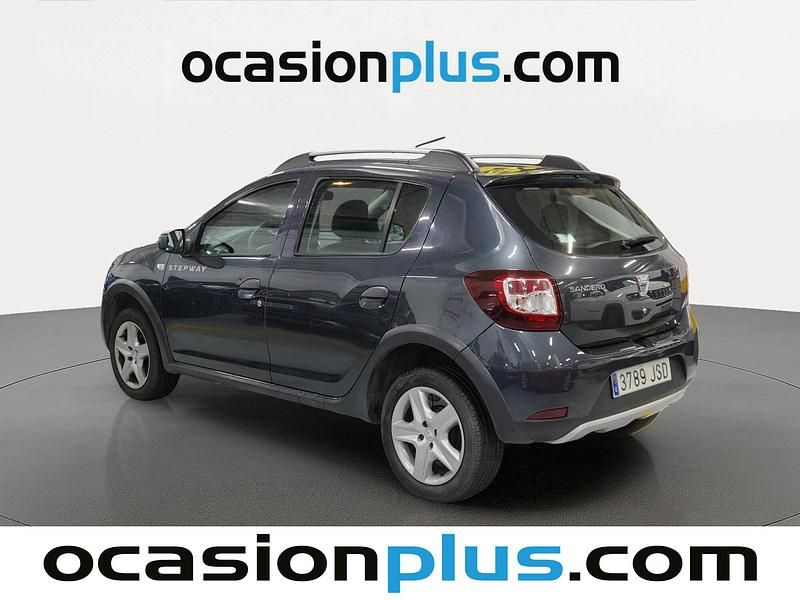 Usado Dacia Sandero Stepway 90 CV (66 kW) 2016 Gris