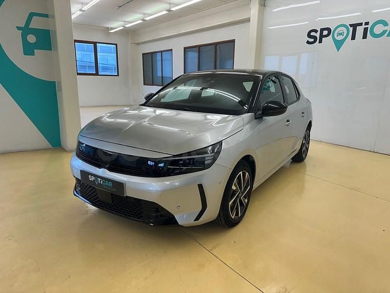 Usado Opel Corsa 100 CV (73 kW) 2025 Gris / plata Utilitario
