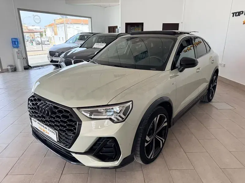 Usado Audi Q3 Sportback 200 CV (147 kW) 2021 Gris / plata SUV